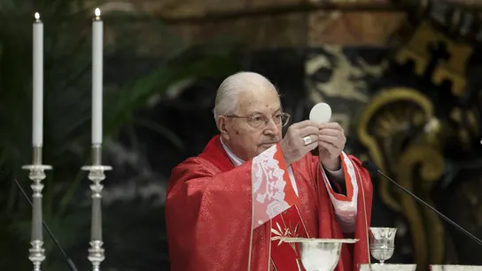 El cardenal italiano Angelo Sodano, en una imagen de archivo El cardenal italiano Angelo Sodano, en una imagen de archivo
