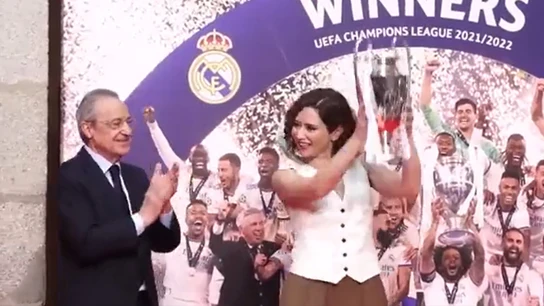Isabel Dïaz Ayuso, presidenta de la Comunidad de Madrid, con Florentino Pérez Isabel Dïaz Ayuso, presidenta de la Comunidad de Madrid, con Florentino Pérez