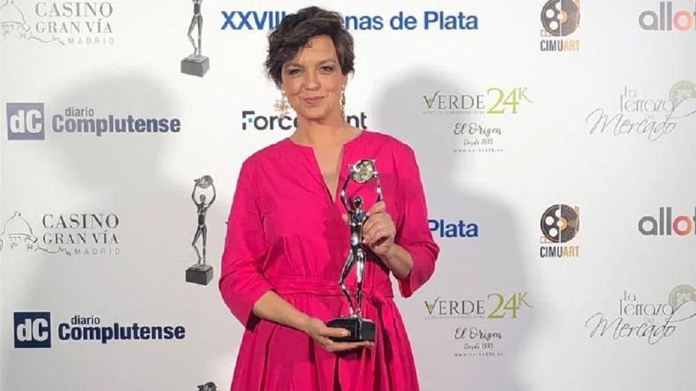 Cristina Villanueva con la Antena de Plata