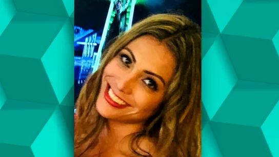 "Está devorada": la joven en coma tras una operación estética tiene el 30% del cuerpo "en carne viva" y podría sufrir amputaciones "Está devorada": la joven en coma tras una operación estética tiene el 30% del cuerpo "en carne viva" y podría sufrir amputaciones