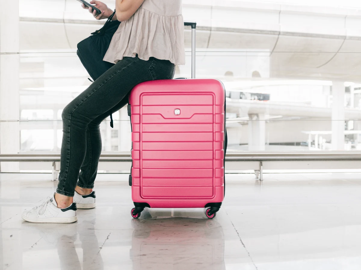Alertan del timo de las maletas o del aeropuerto: desconfía si recibes un así