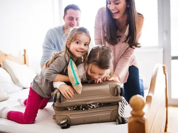viajar con niños y hacer la maleta viajar con niños y hacer la maleta