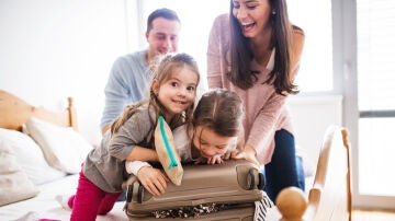 viajar con niños y hacer la maleta