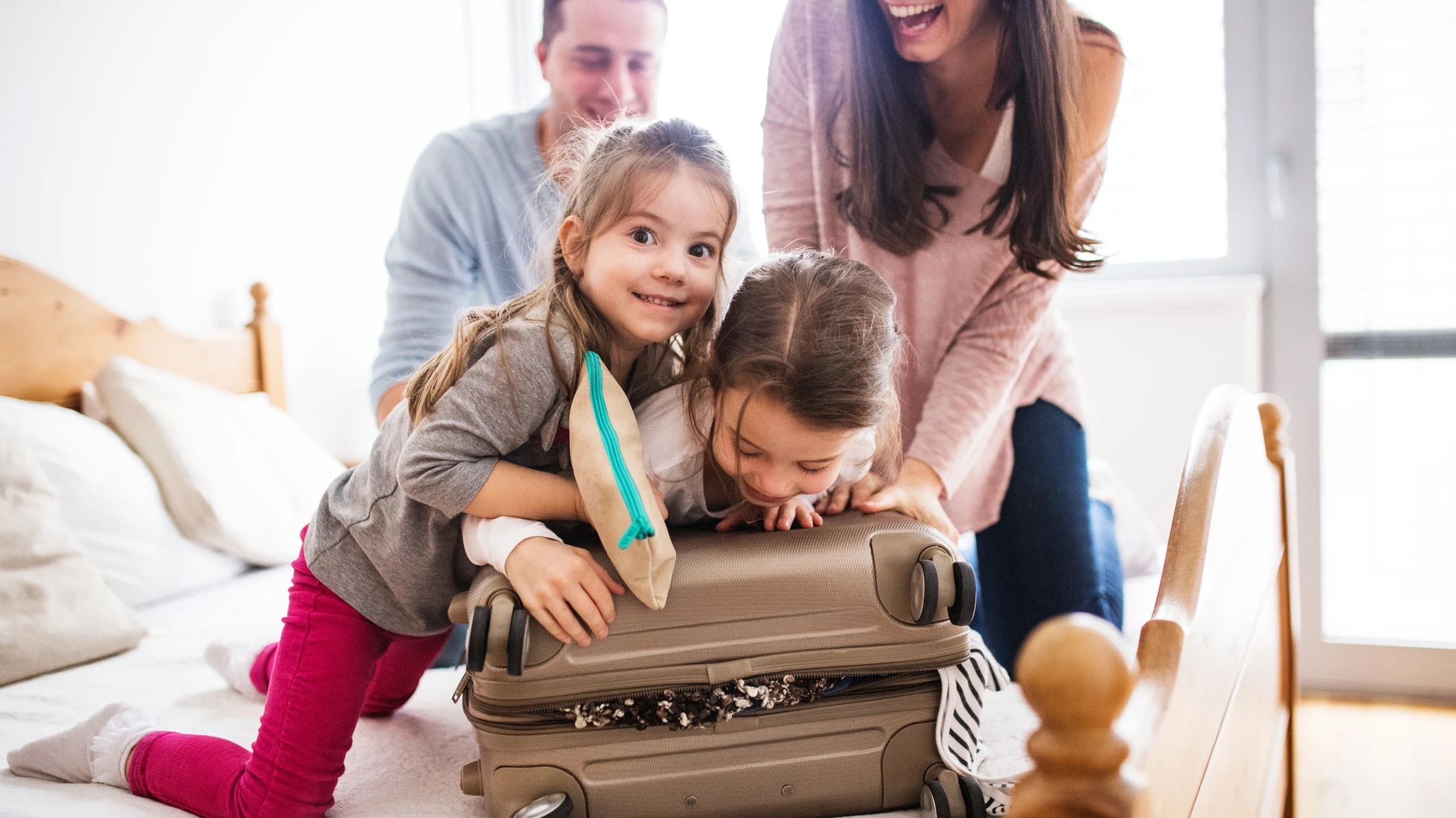 viajar con ni&ntilde;os y hacer la maleta