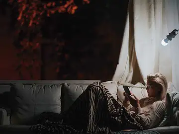 Cómo activar la luz cálida de tu Kindle de forma automática Cómo activar la luz cálida de tu Kindle de forma automática