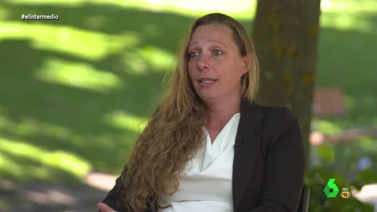 Las duras condiciones de la hostelería, según una camarera: "No puedes exigir lo tuyo, porque te dicen que si no te gusta, hay 20 detrás" Las duras condiciones de la hostelería, según una camarera: "No puedes exigir lo tuyo, porque te dicen que si no te gusta, hay 20 detrás"