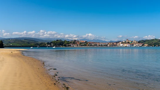 Playa de La Maza, San Vicente de la Barquera Playa de La Maza, San Vicente de la Barquera