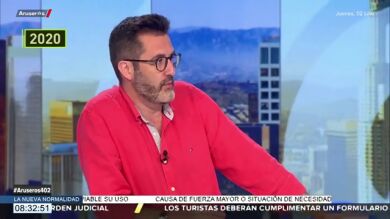 Andr&eacute;s Guerra, tertuliano de Aruser@s: "En el programa vamos sin guion, es como echarse a los leones"