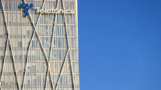 Fachada de la sede de Telefónica en Barcelona Fachada de la sede de Telefónica en Barcelona