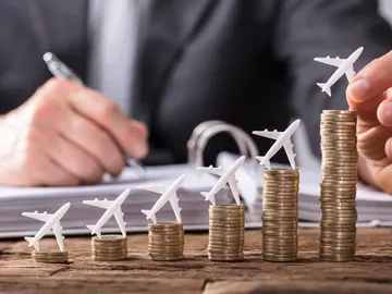 Gastar dinero en viajar Gastar dinero en viajar