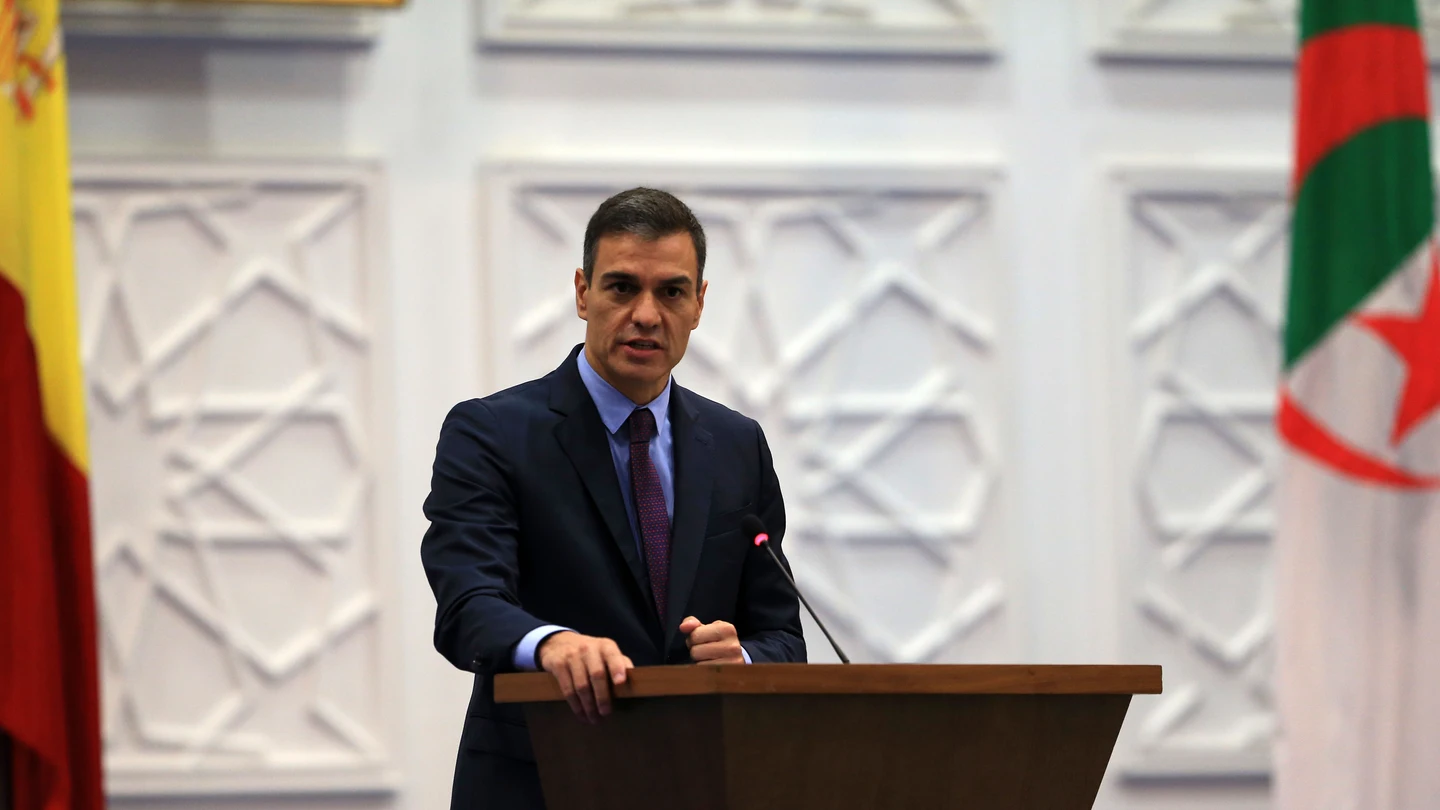 Pedro Sánchez durante su visita a Argelia en 2020 Pedro Sánchez durante su visita a Argelia en 2020