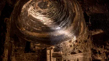 La curiosa cueva que servía de calendario a los aborígenes canarios. La curiosa cueva que servía de calendario a los aborígenes canarios.