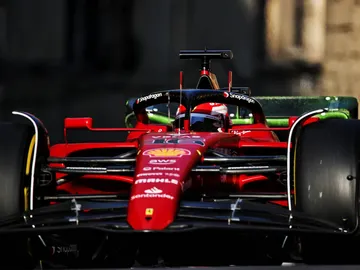 Charles Leclerc y Sergio Pérez, al frente en Azerbaiyán Charles Leclerc y Sergio Pérez, al frente en Azerbaiyán