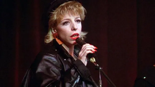 Muere Julee Cruis, la cantante del tema principal de la mítica 'Twin Peaks' Muere Julee Cruis, la cantante del tema principal de la mítica 'Twin Peaks'