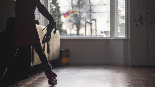 ¿Cuándo pueden empezar los niños a patinar? Los consejos de un pediatra para practicar (bien y seguros) este ejercicio ¿Cuándo pueden empezar los niños a patinar? Los consejos de un pediatra para practicar (bien y seguros) este ejercicio