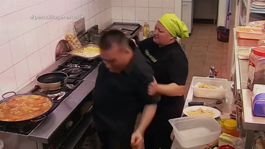 Estefanía "araña" y hace "sangre" a Paco al ver a su novia en Generación del 27: "¿Qué es esto, un puticlub?" Estefanía "araña" y hace "sangre" a Paco al ver a su novia en Generación del 27: "¿Qué es esto, un puticlub?"