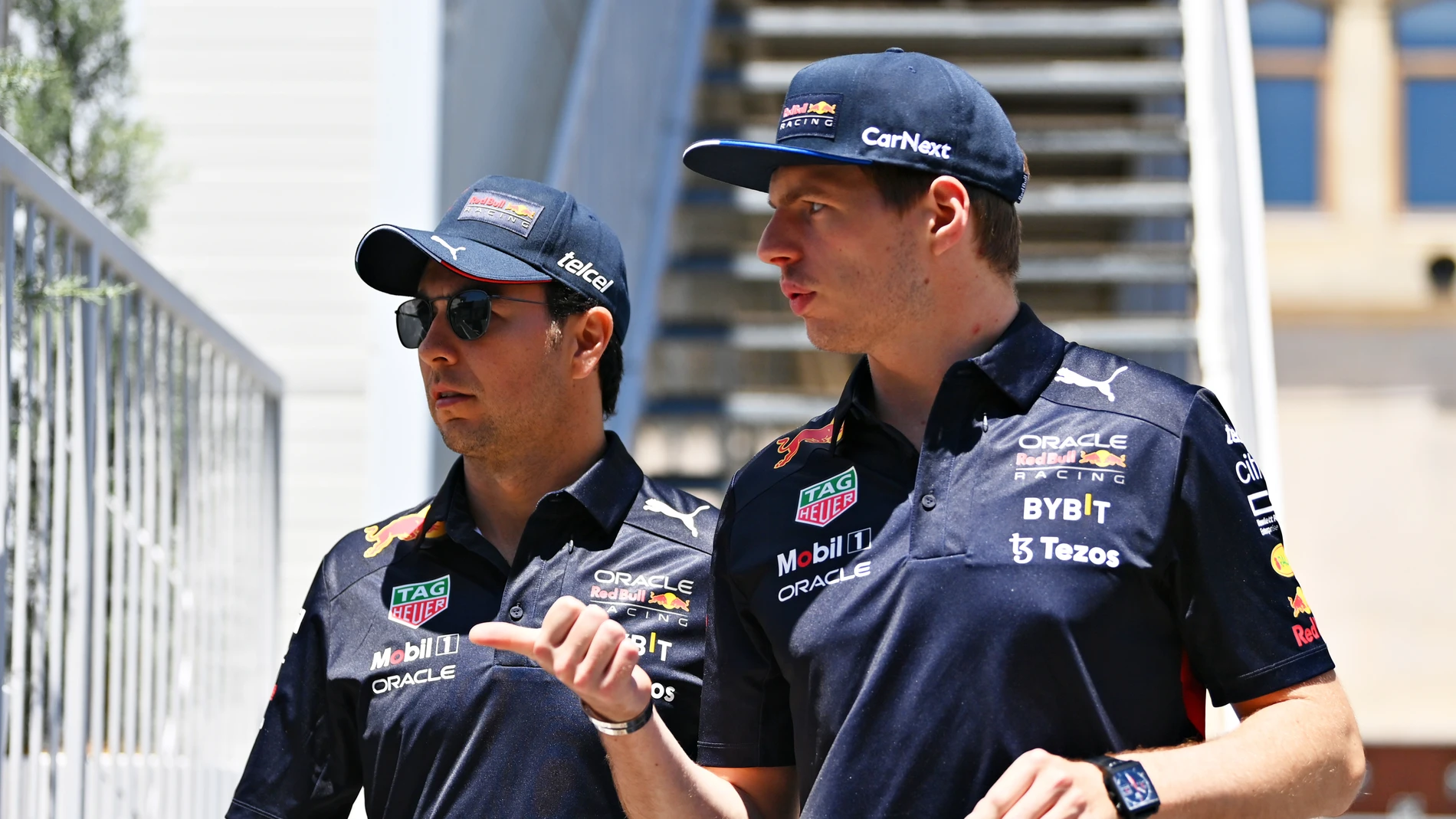 Sergio Pérez y Max Verstappen