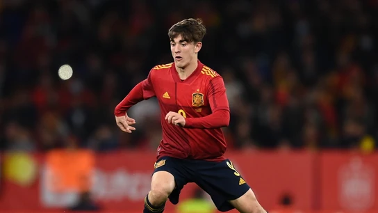 Gavi, en un partido con la selección española Gavi, en un partido con la selección española