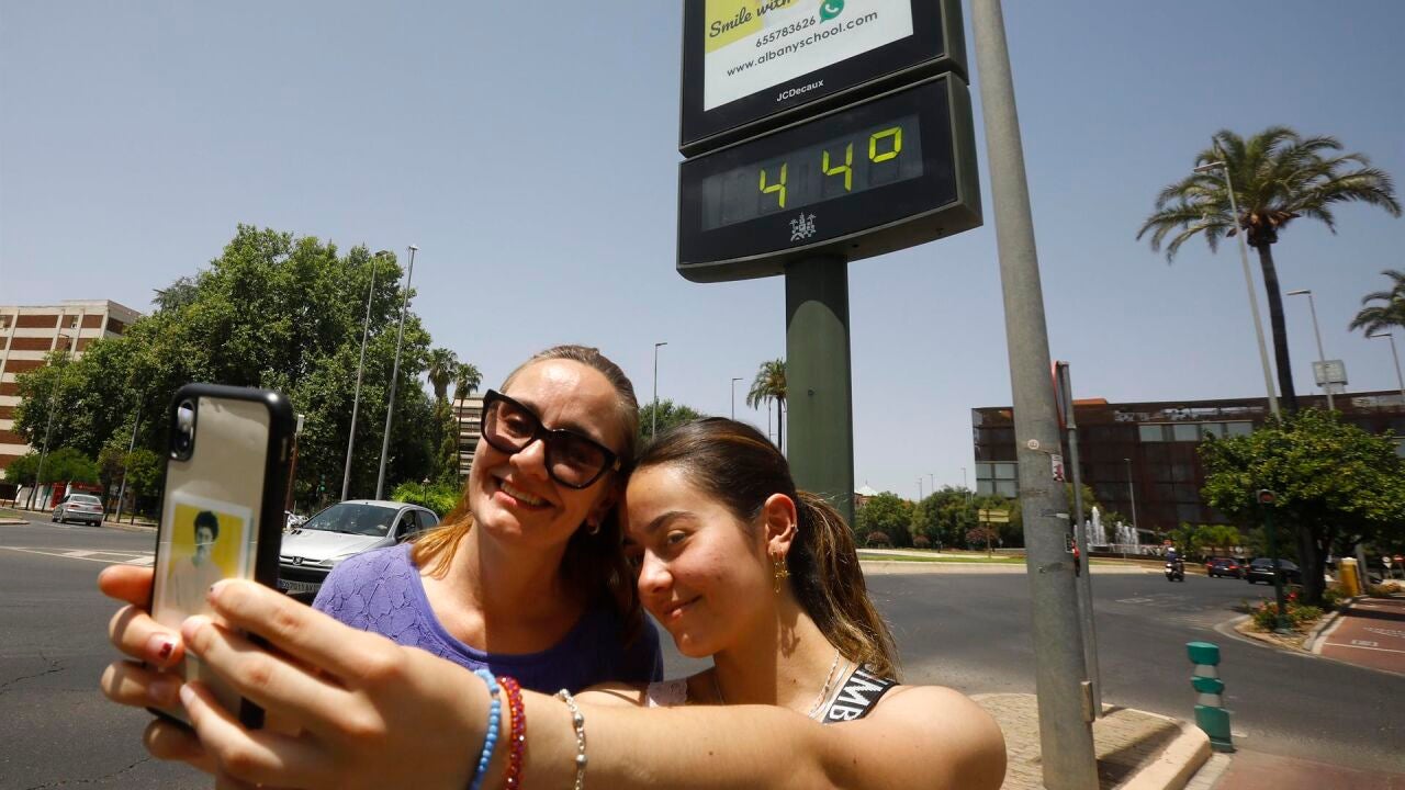 El calor no da tregua: la AEMET activa este miércoles el aviso rojo en Aragón y la Comunitat Valenciana por máximas de hasta 42 grados