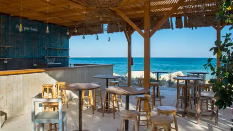 Chiringuito en la playa Chiringuito en la playa