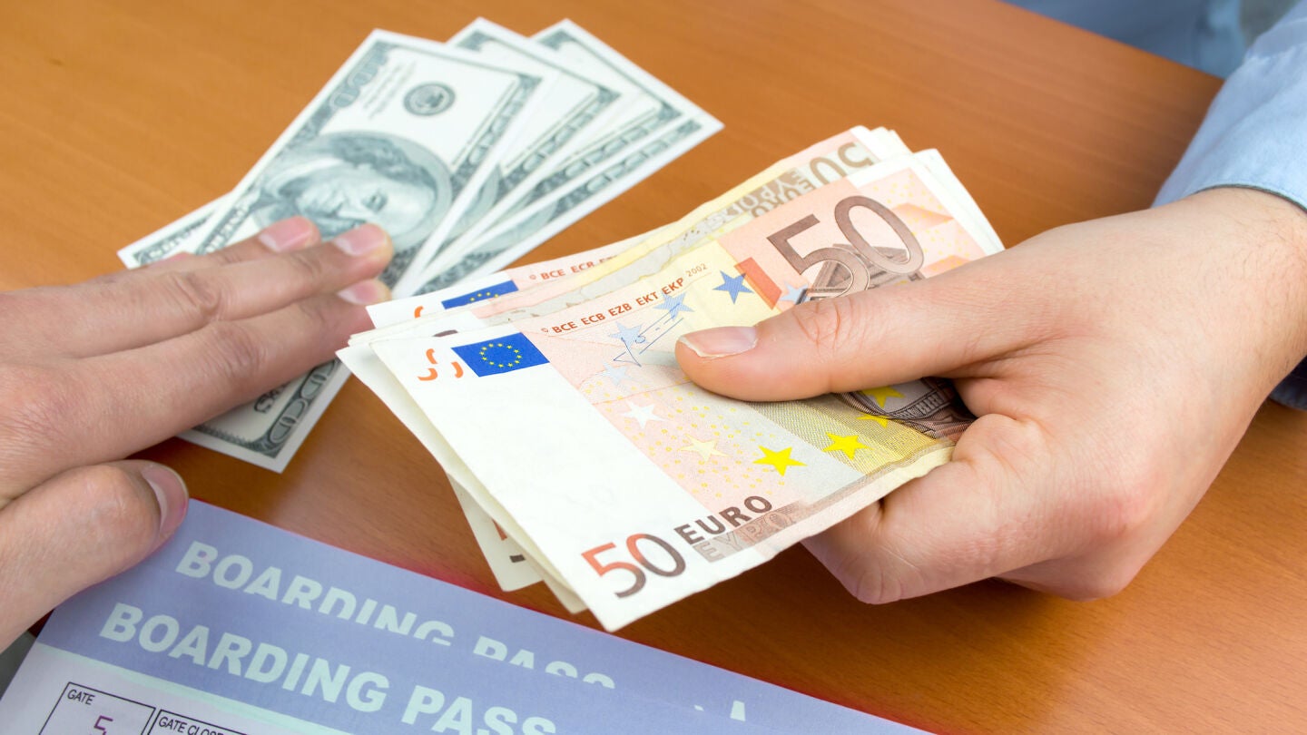 Dinero en el aeropuerto