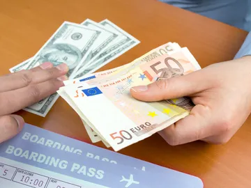 Dinero en el aeropuerto Dinero en el aeropuerto