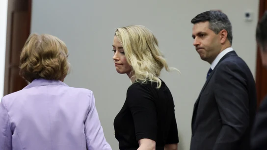 La actriz Amber Heard tras recibir el veredicto de su juicio contra su exmarido, Johnny Depp. La actriz Amber Heard tras recibir el veredicto de su juicio contra su exmarido, Johnny Depp.