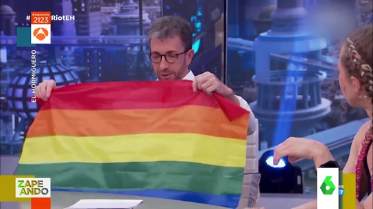 La terrible explicación de Pussy Riot sobre qué les pasa a los homosexuales en Rusia impacta a Pablo Motos La terrible explicación de Pussy Riot sobre qué les pasa a los homosexuales en Rusia impacta a Pablo Motos