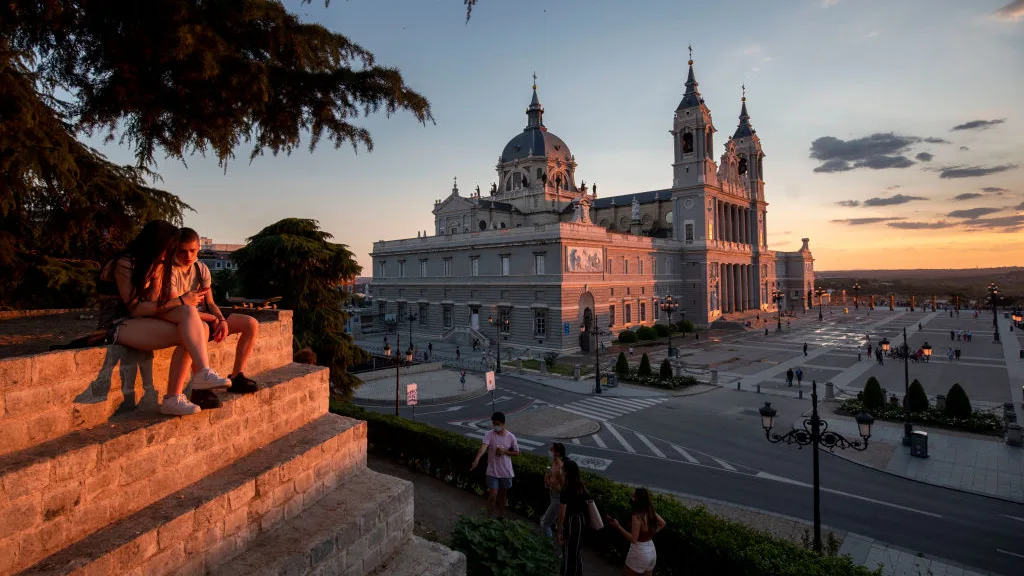La Catedral de la Almudena La Catedral de la Almudena