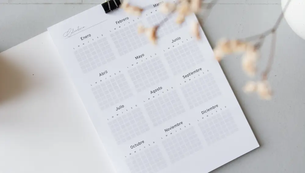 Calendario con los meses del año Calendario con los meses del año