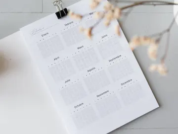 Calendario con los meses del año Calendario con los meses del año