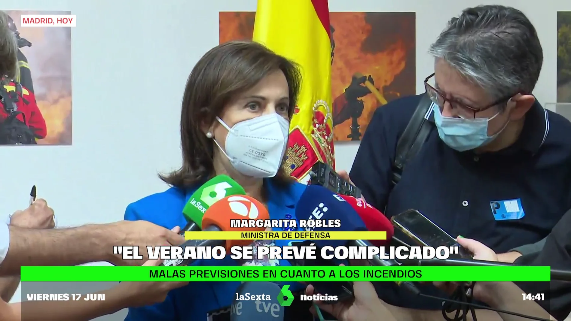 La ministra Robles avisa sobre los incendios: "El verano se prevé complicado"