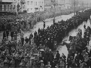  Funerales por las víctimas de la Revolución el 5 de abril de 1917 en Petrogrado.
