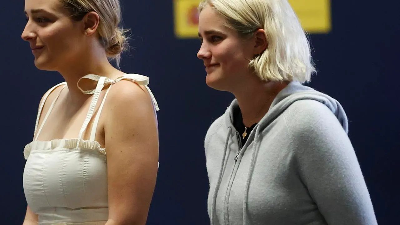 Finnegan y Maisy Biden durante su visita al centro de acogida de refugiados ucranianos en Pozuelo