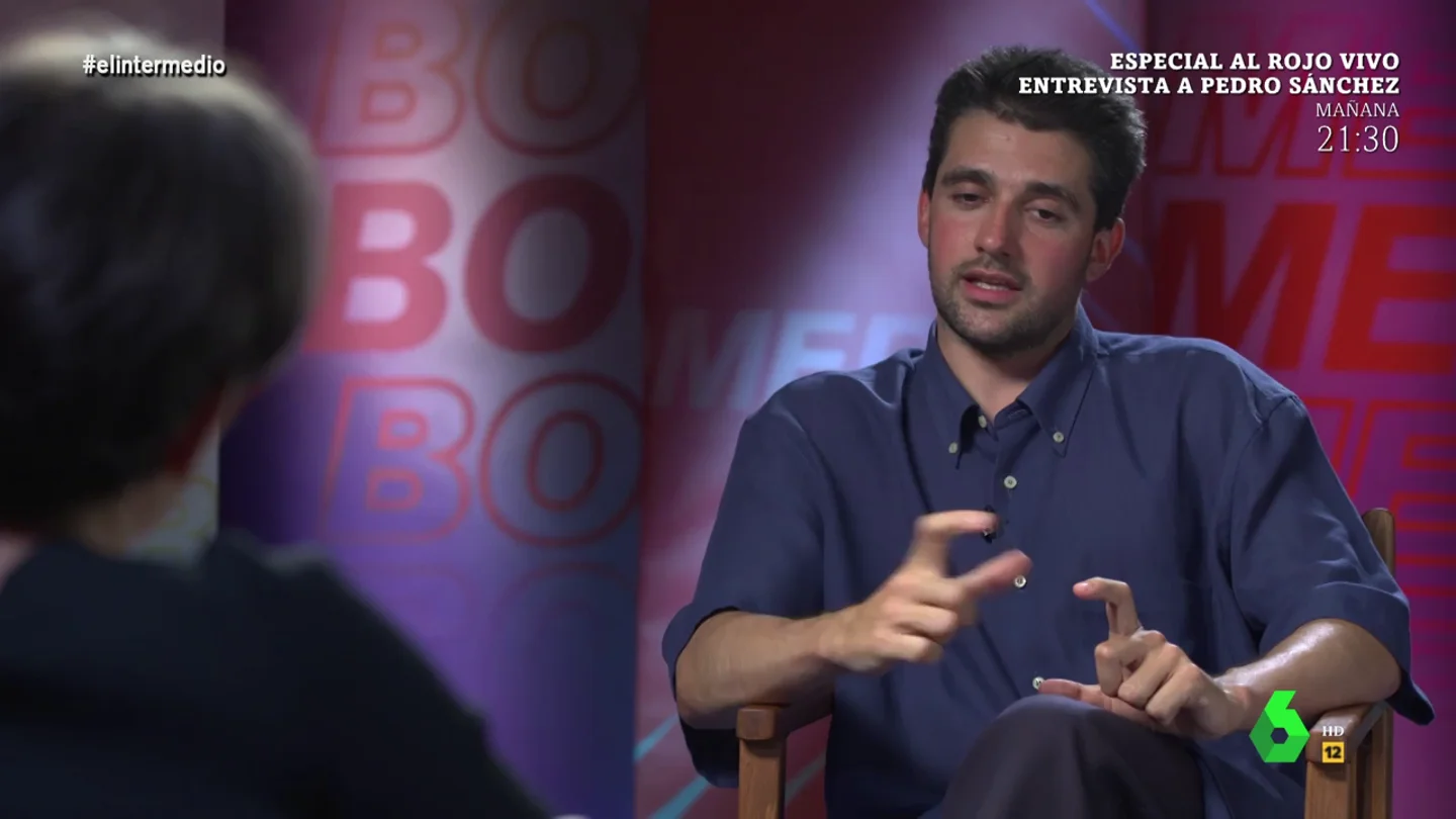 "Juego un poco con que la gente piense que estoy loco": "Juego un poco con que la gente piense que estoy loco":