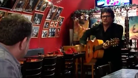 "Mi Chicote ha llegado": así sorprendió Fermín al chef de Pesadilla en la cocina recibiéndole con su guitarra y unas rumbas "Mi Chicote ha llegado": así sorprendió Fermín al chef de Pesadilla en la cocina recibiéndole con su guitarra y unas rumbas