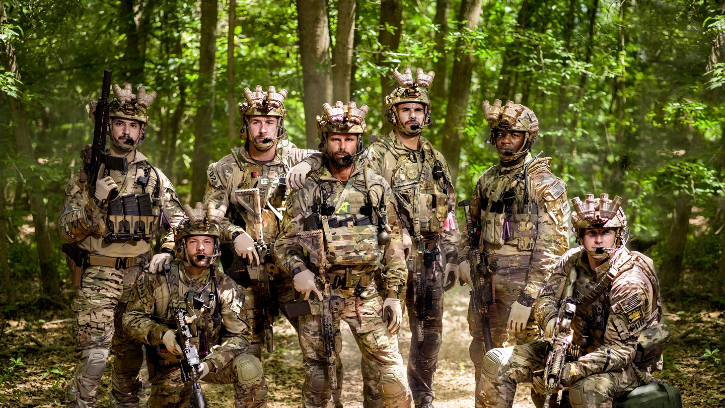 'SIX', el equipo de élite de los Seal, llega a laSexta en prime time a partir del martes 'SIX', el equipo de élite de los Seal, llega a laSexta en prime time a partir del martes