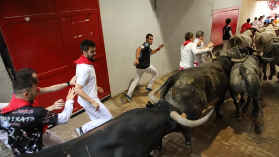Cartel de San Fermín: conciertos, toros, encierros y programa completo de la fiesta de Pamplona de 2022 Cartel de San Fermín: conciertos, toros, encierros y programa completo de la fiesta de Pamplona de 2022