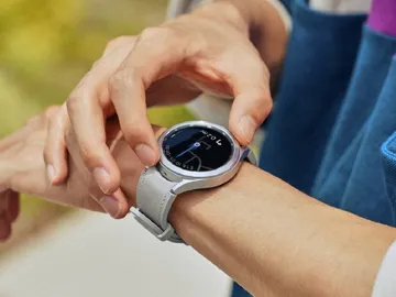 Un reloj con Wear OS Un reloj con Wear OS