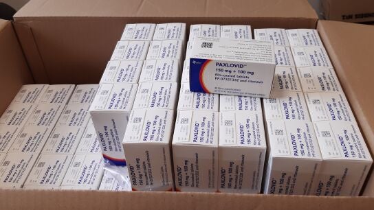 Qui&eacute;n puede tomar Paxlovid, la pastilla que evita el COVID grave: "hay que identificar bien a los pacientes de riesgo"