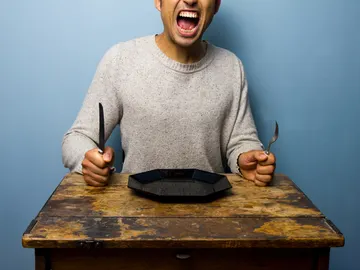 Hambre y enfado Hambre y enfado