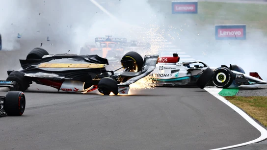 Accidente de Guanyu Zhou en Silverstone Accidente de Guanyu Zhou en Silverstone