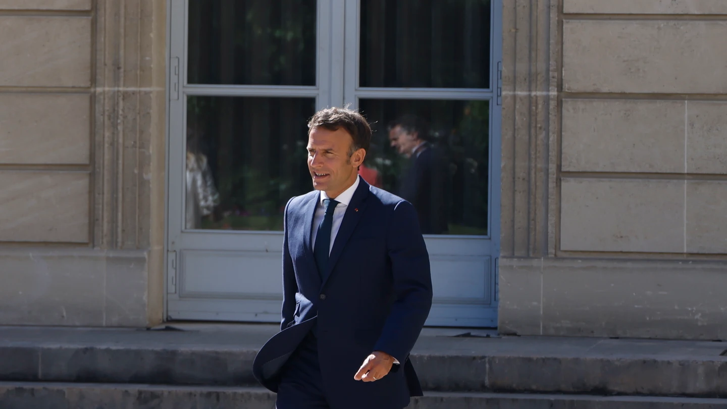 Papeles de Uber | El 'trato' secreto entre Emmanuel Macron y Uber cuando era ministro de Economía Papeles de Uber | El 'trato' secreto entre Emmanuel Macron y Uber cuando era ministro de Economía