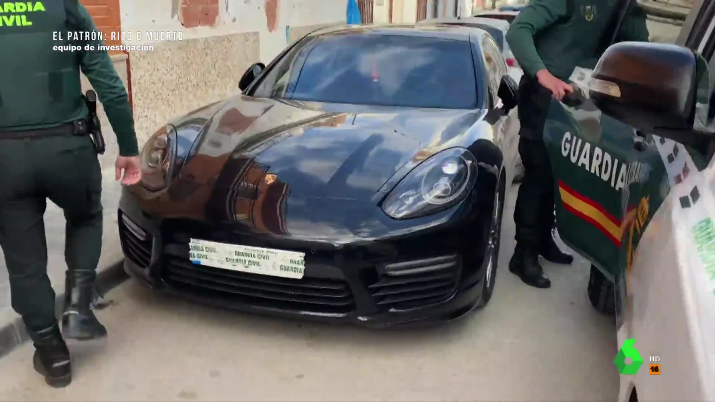 Un Porsche Panamera en el pueblo con la renta más baja de Cádiz: el sorprendente hallazgo en el registro al clan de 'Los Piños' Un Porsche Panamera en el pueblo con la renta más baja de Cádiz: el sorprendente hallazgo en el registro al clan de 'Los Piños'