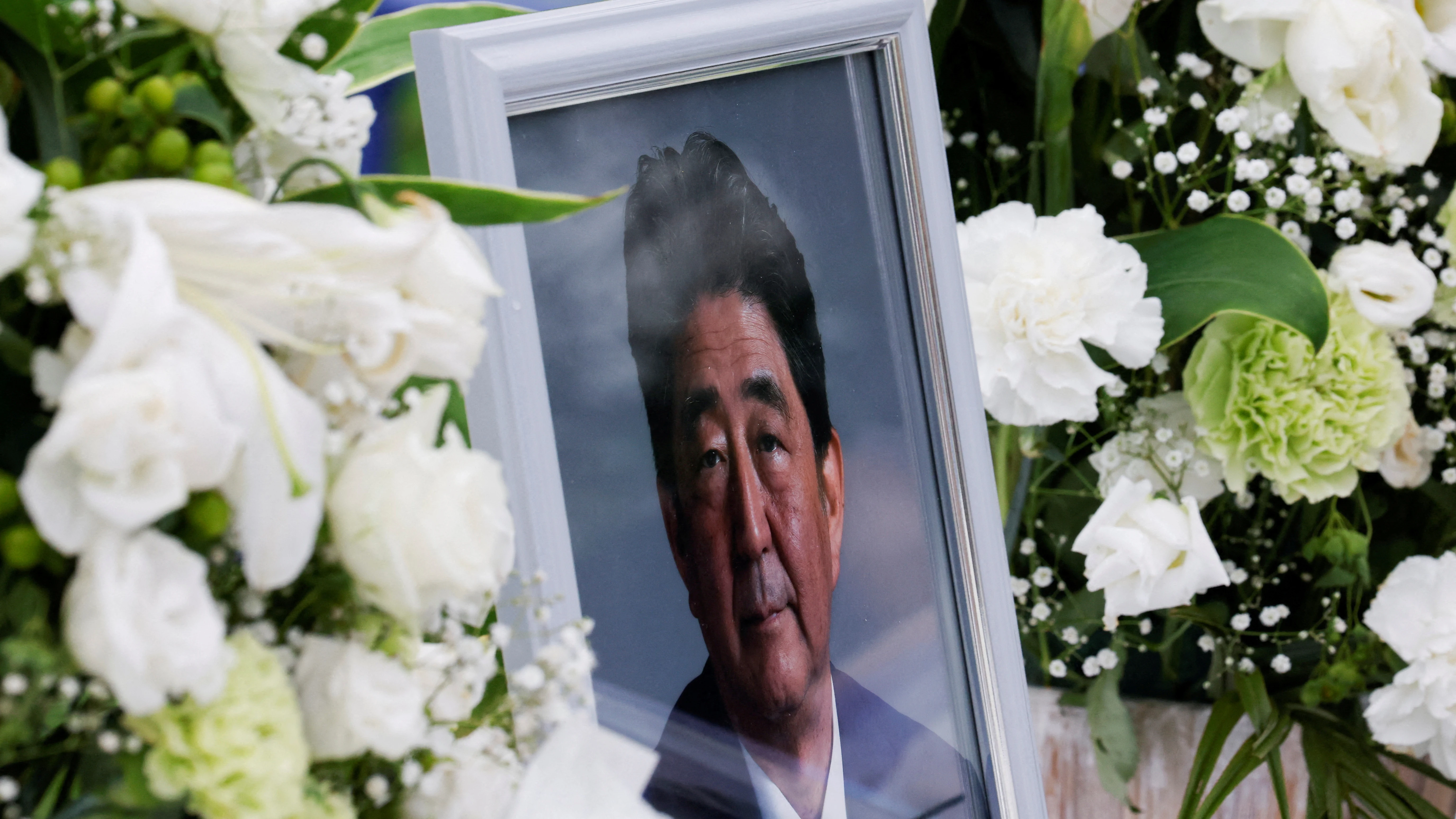 Fotografía de Shinzo Abe durante su funeral en Tokio