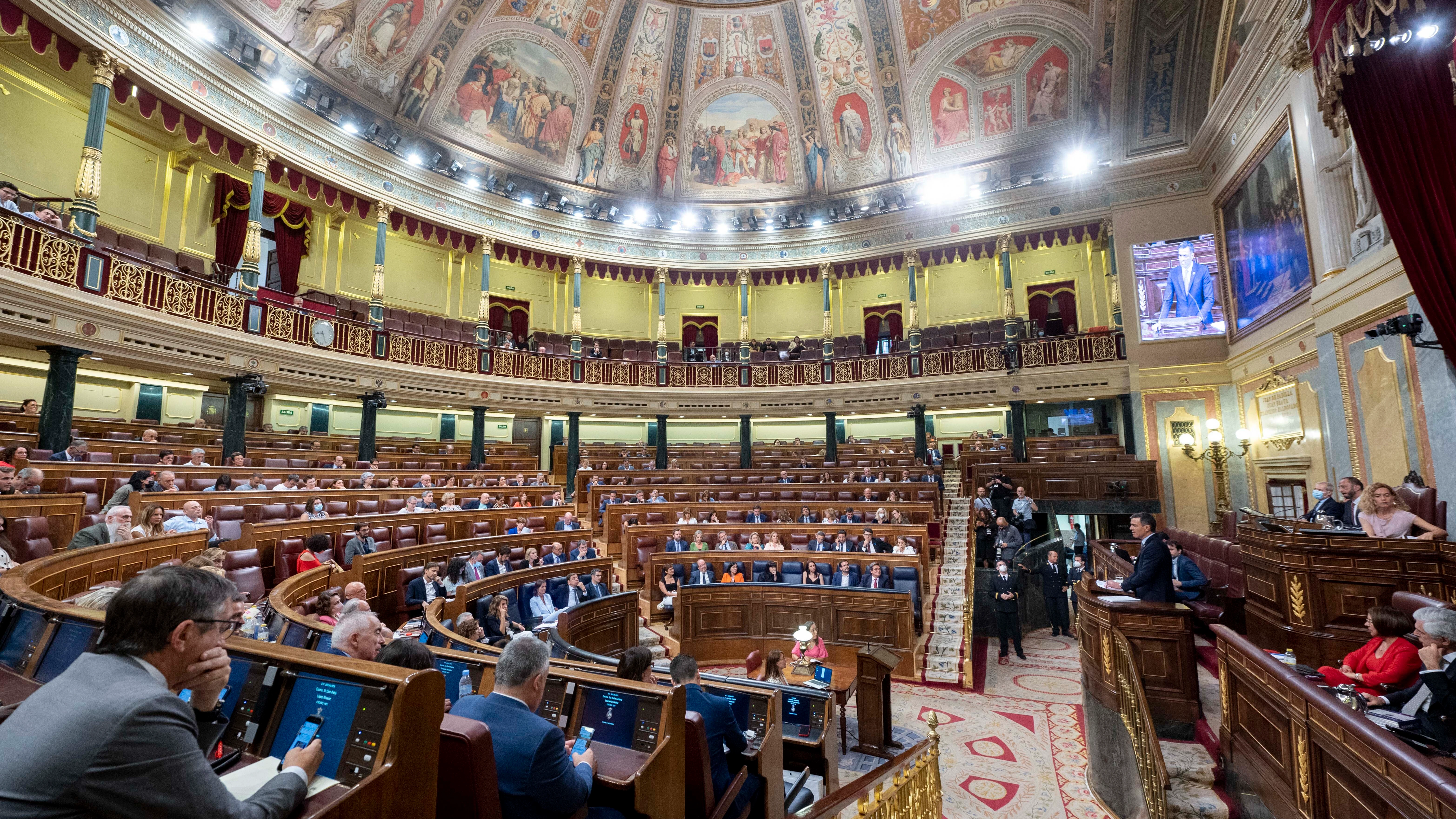 El 64% de los españoles cree que el debate sobre el estado de la nación es poco o nada útil 