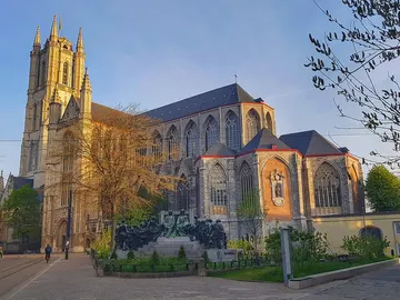 Catedral de San Bavón: historia, horarios y todo lo que debes saber Catedral de San Bavón: historia, horarios y todo lo que debes saber