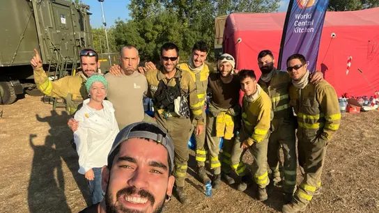 Los brigadistas atendidos por World CEntral Kitchen, del chef José Andrés Los brigadistas atendidos por World CEntral Kitchen, del chef José Andrés