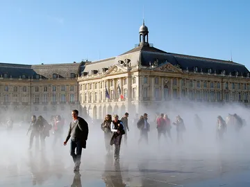 Place de la Bourse de Burdeos: historia y datos curiosos que no te dejarán indiferente Place de la Bourse de Burdeos: historia y datos curiosos que no te dejarán indiferente