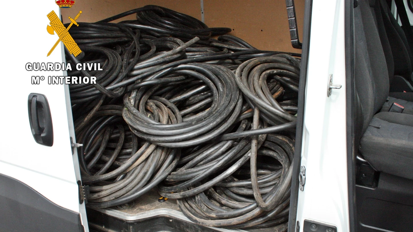 Desarticulado un grupo criminal especializado en el robo de cable de vías del tren Alta tensión